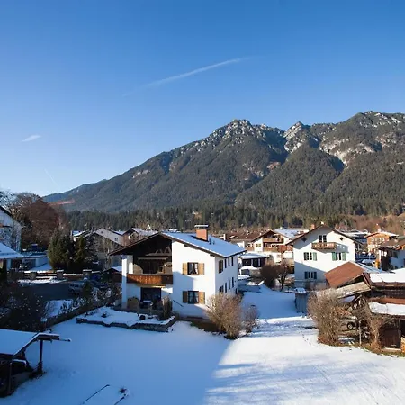 Alpenblick Apartment *