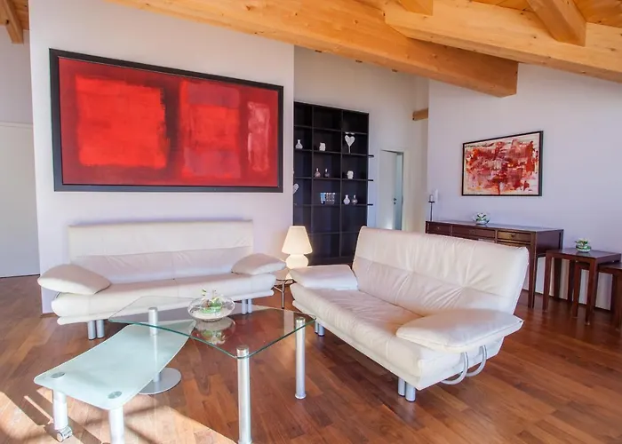 Alpenblick Apartment *